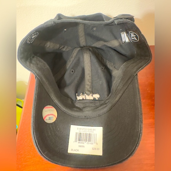 San Diego Padres '47 Clean Up Adjustable Women's Hat - Black NWT - Picture 4 of 6